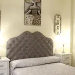 Hostal Flor De Lis- Lojo