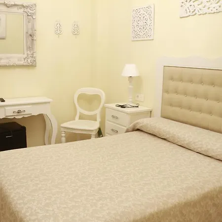 Vendégház Hostal Flor De Lis- Lojo Conil de la Frontera