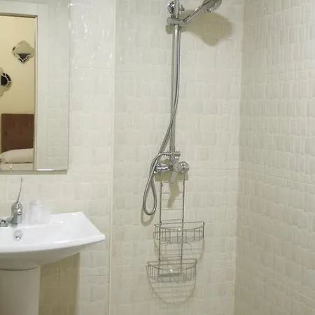 Hostal Flor De Lis- Lojo Conil de la Frontera