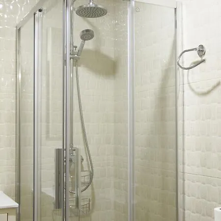 Hostal Flor De Lis- Lojo