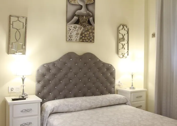 Hostal Flor De Lis- Lojo